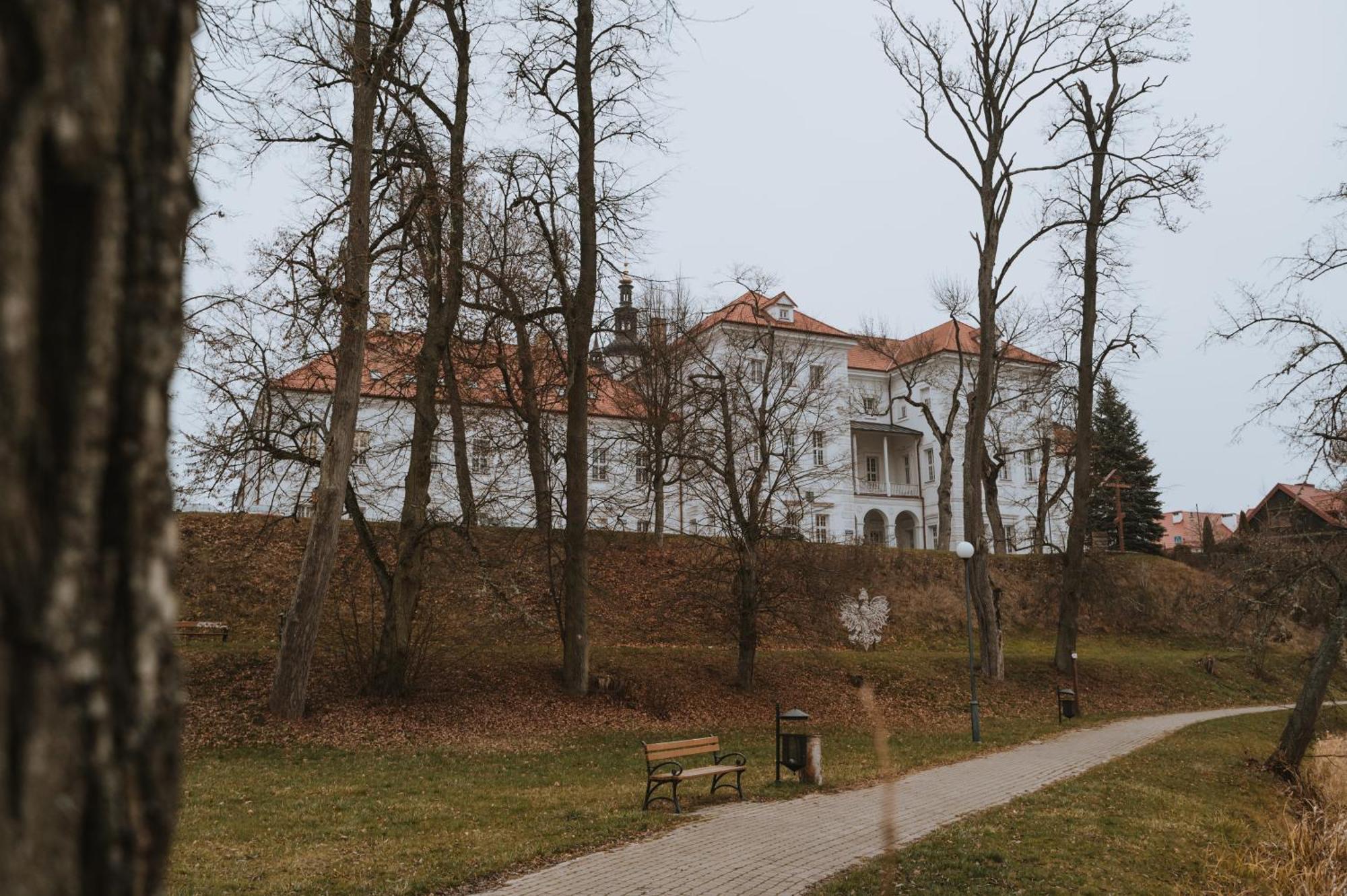 Pokoje Goscinne Domu Pielgrzyma W Supraslu 外观 照片